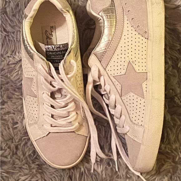 Vintage Havana Gray Sneakers - Picture 2 of 3